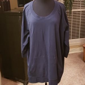 Plus size pullover with pocket